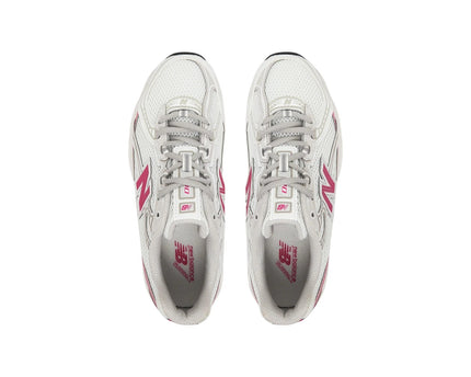New Balance Women Sneakers